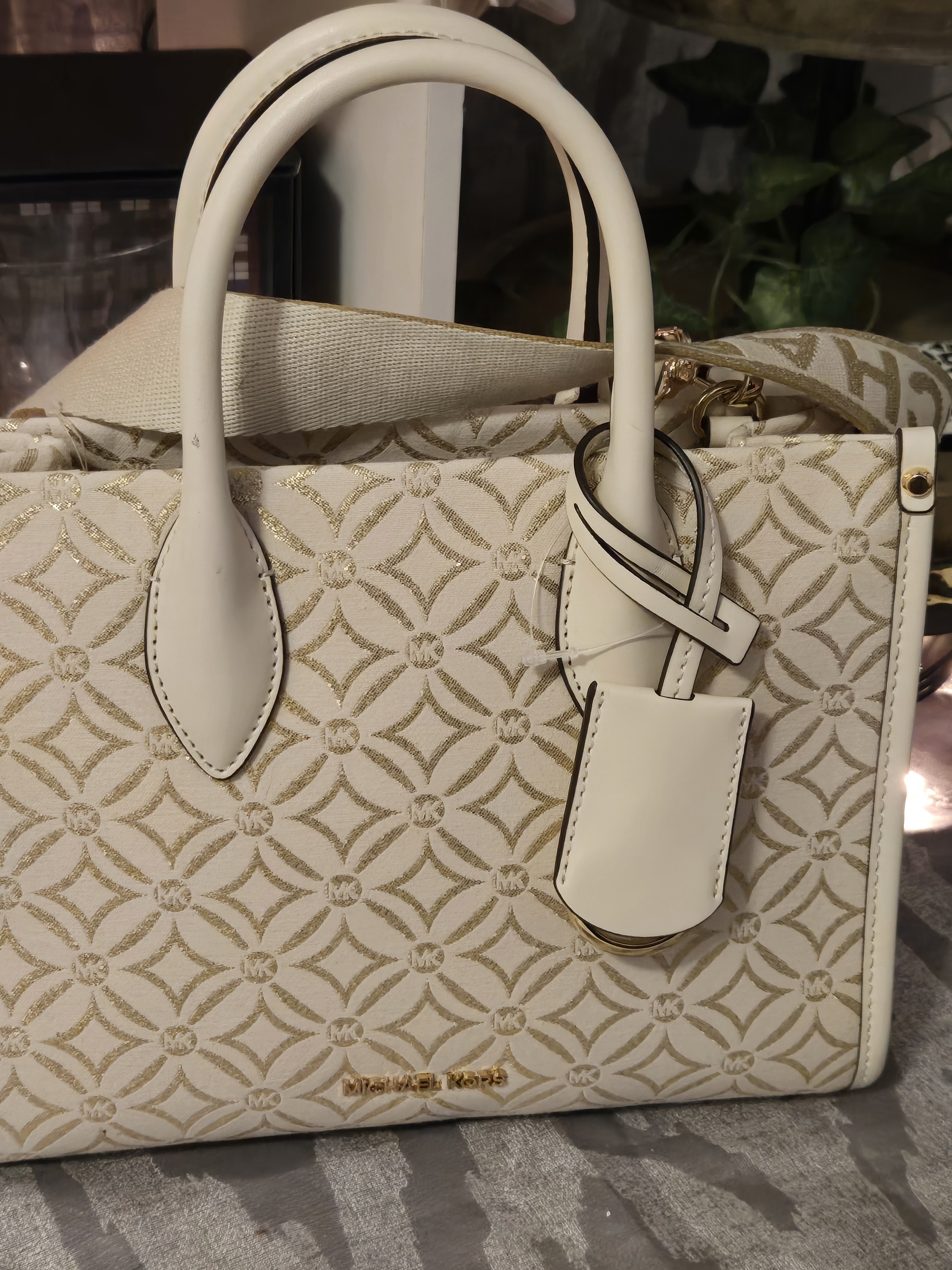 Michael Kors Cream Signature Small Purse / Crossbody